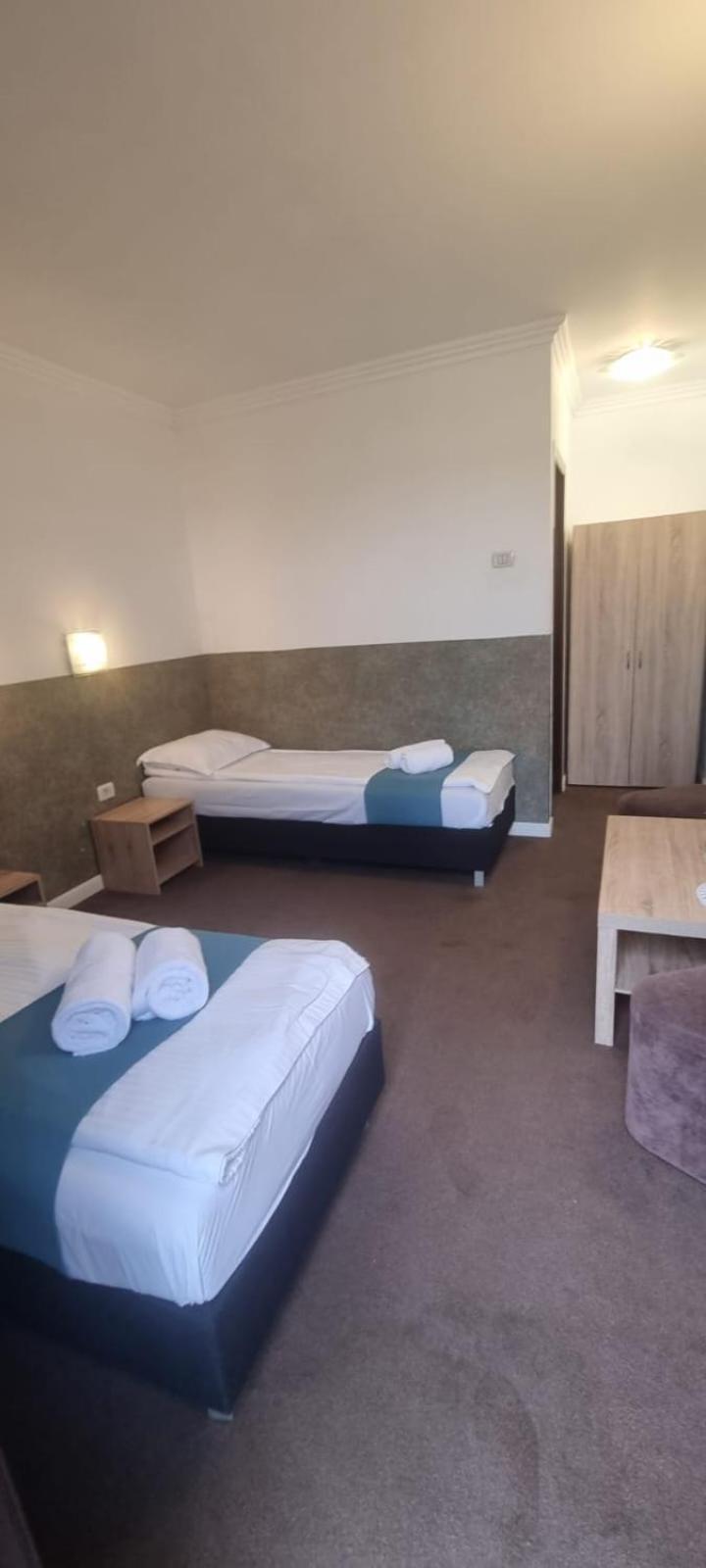 Motel Ruta 33 Арад Екстериор снимка